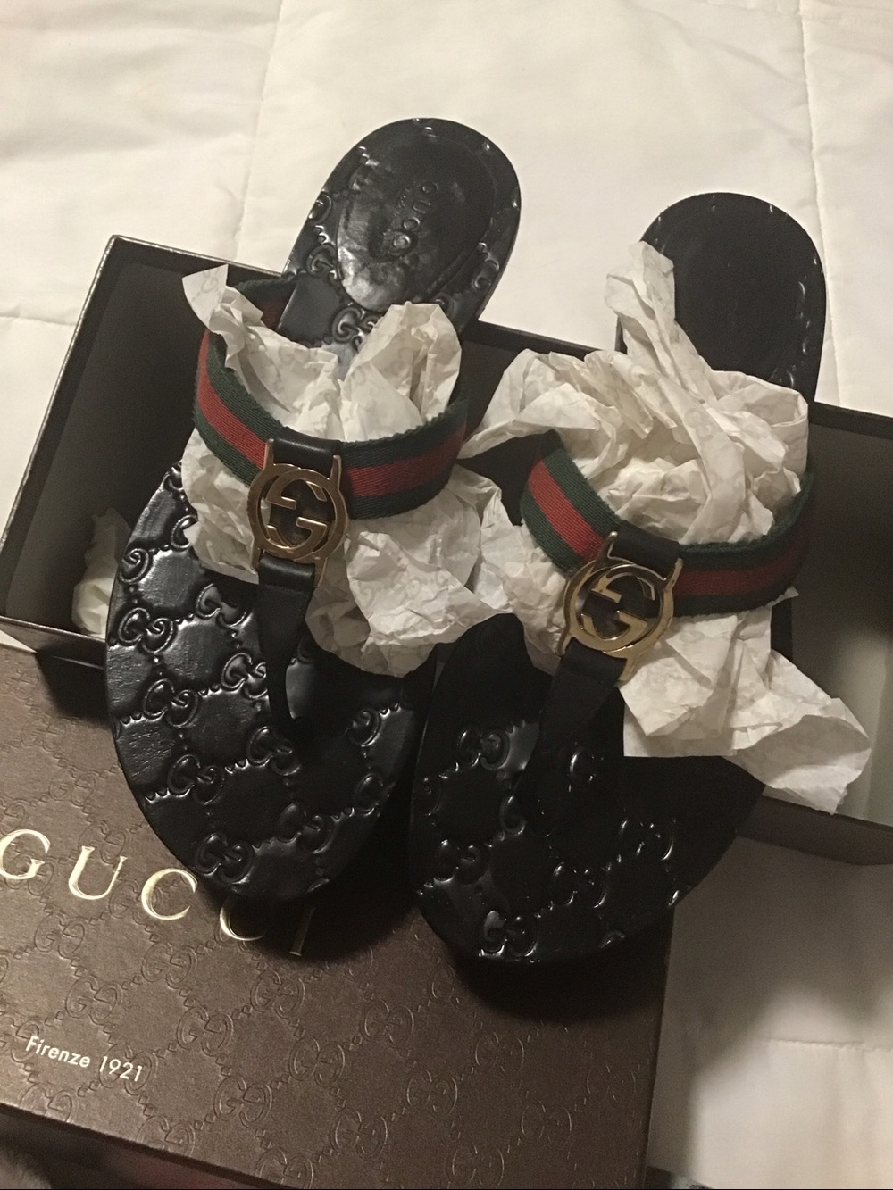 Gucci Black Leather Thong Sandals with Green and Red Web Stripe